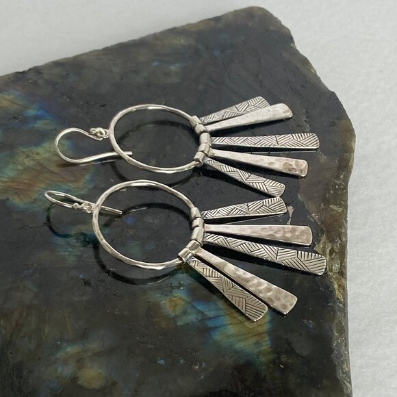Silpada Sterling Silver 925 "Nod To Mod" Chandelier Hammered Dangle Earrings - Picture 3 of 16